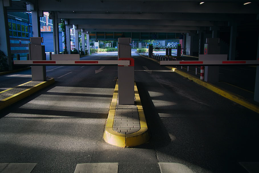“Smart Park, Secure Peace: Parkir Aman, Hidup Nyaman. ”